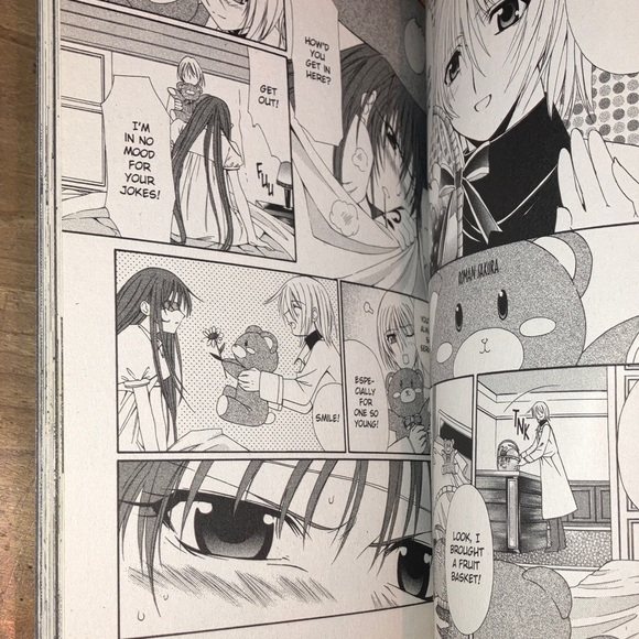 The Record of a Fallen Vampire Manga - Volume 7 by Kyo Shirodaira - Picture 9 of 12